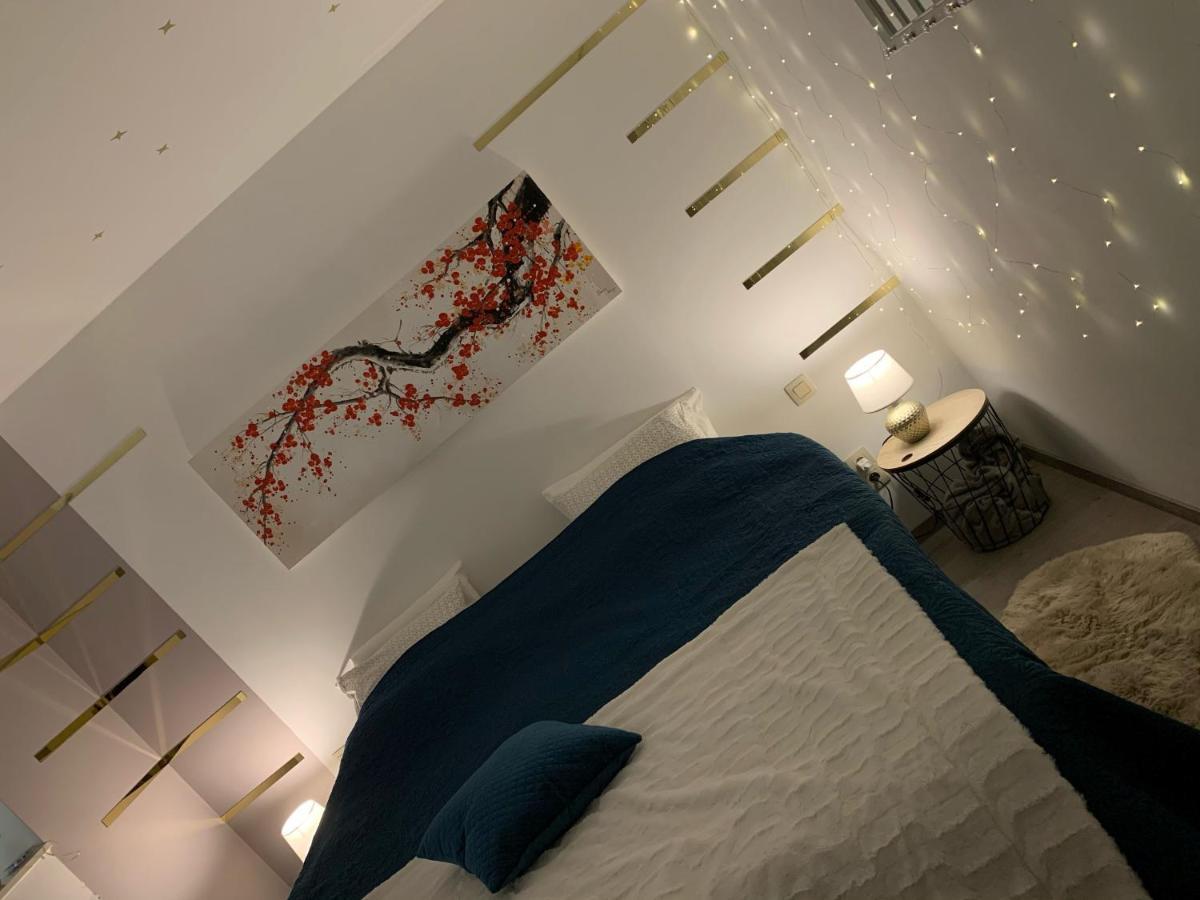 Au Petit Nid Froissart Bed & Breakfast ชิเมย์ ภายนอก รูปภาพ